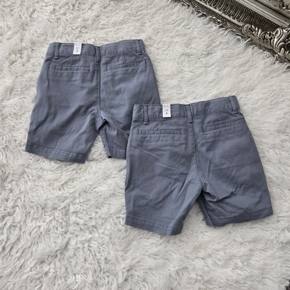 The Children’s Toddler Boys Uniform Stretch Chino Shorts Gray. Size 4. New.